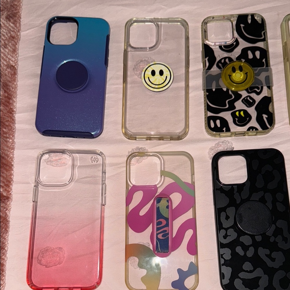 Assorted iPhone 12 Pro Max Case Set - Picture 6 of 6